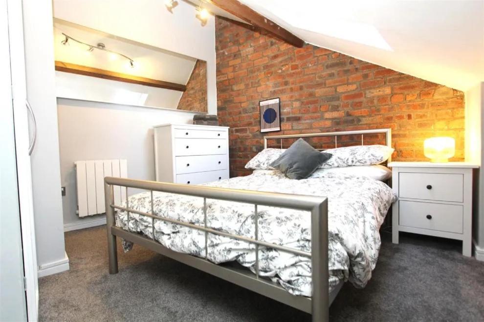 Large New-York Style Penthouse Apartment In Leeds City Centre With Contactless Check In Luaran gambar